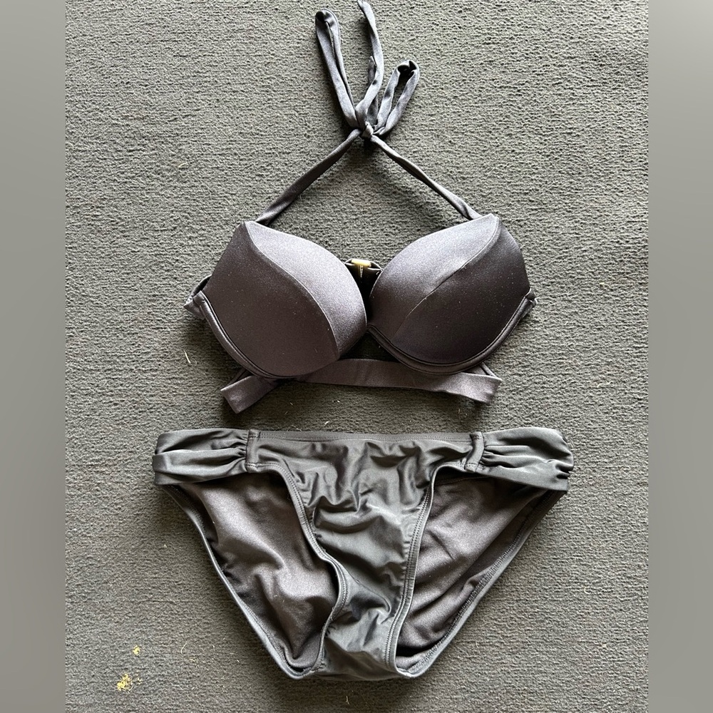 VS push up bra 32C, medium old navy bottoms, bikini, black